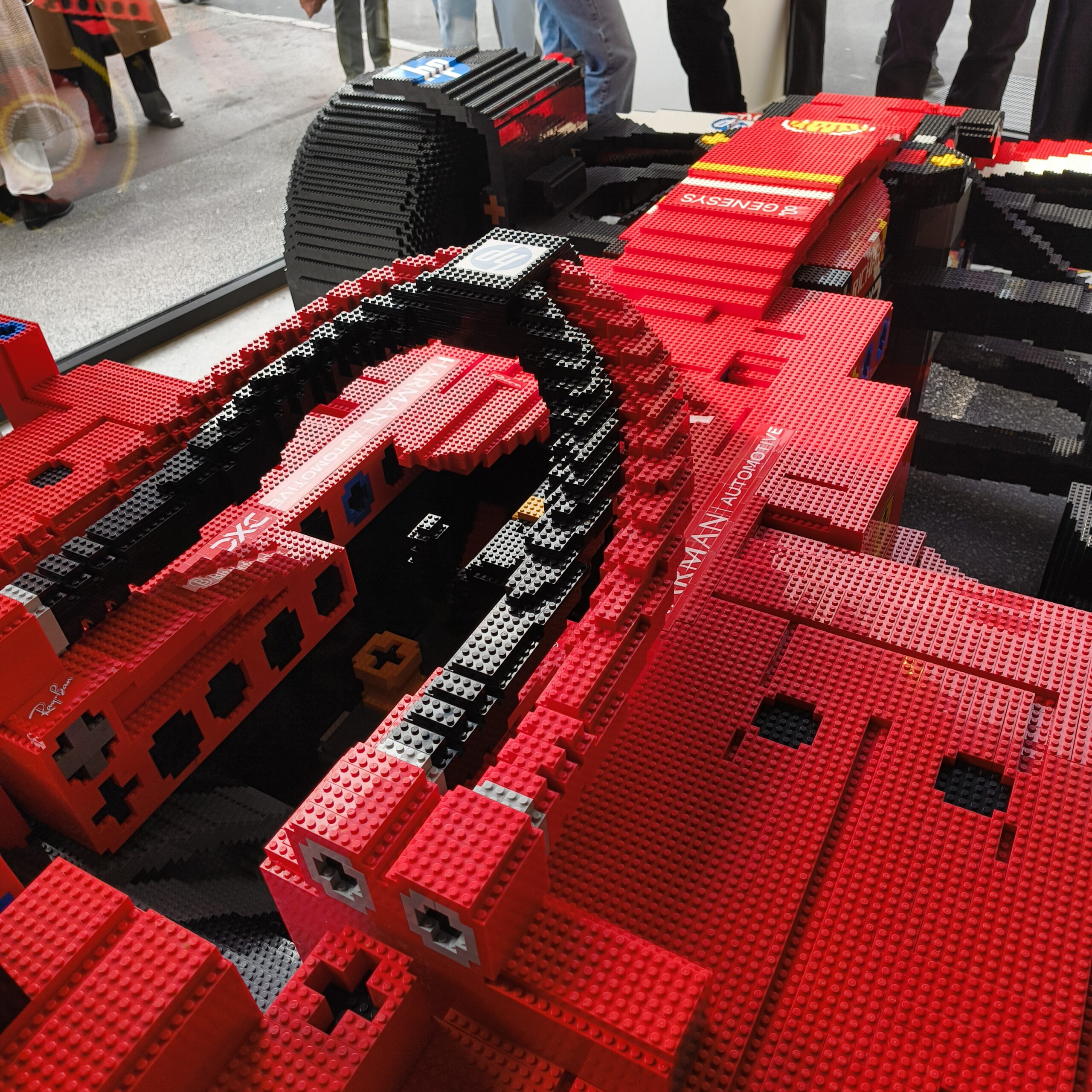 F1, Ferrari SF-24 LEGO Technic in scala 1:1 [ VIDEO ]